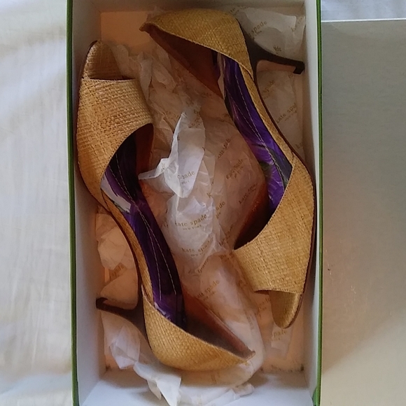 Kate Spade size 7 B pumps - Picture 1 of 7